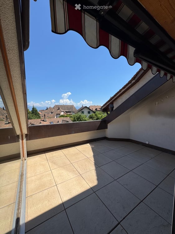 Bel appartement à louer dans maison villageoise à Yens 3