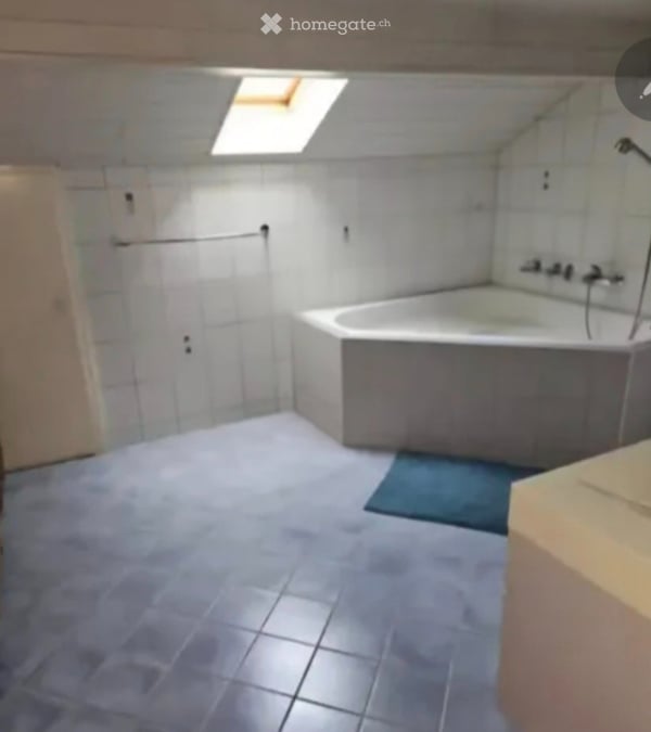 A VENDRE AUX VERRIÈRES (2126 ) très jolie maison familiale 3