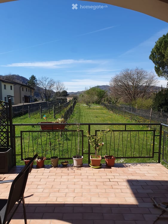 Spaziosa villa singola con vista vigneti a Morbio Inferiore 3