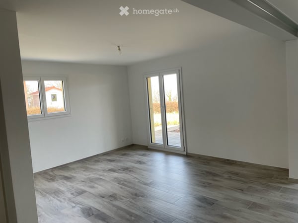 Joli appartement au rez avec jardin dans une villa 2