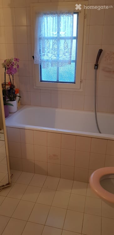 Grande chambre meublée 5
