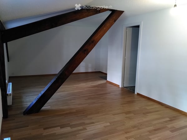 Studio mansardé à louer 2