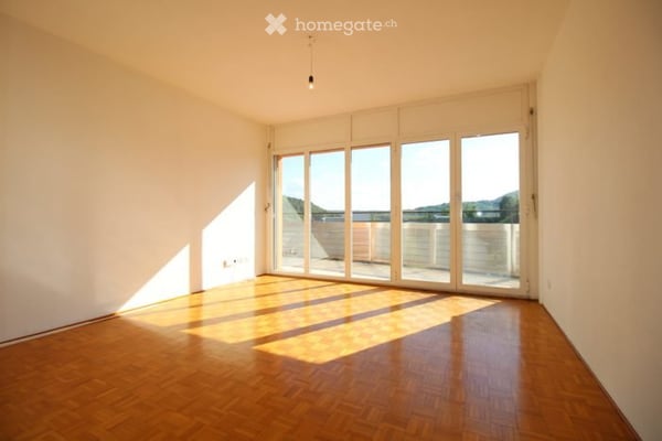 privato vende 3.5 locali con posteggio 3