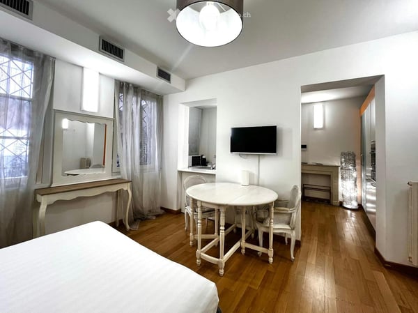 Studio spacieux et Meublé 4