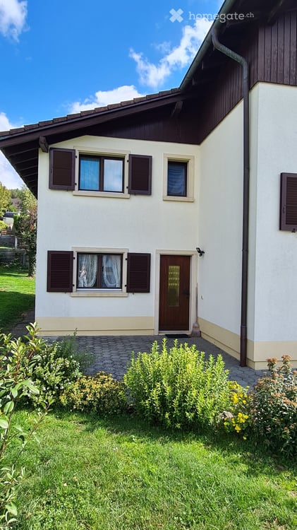 Appartement à louer dans maison jumelée 4