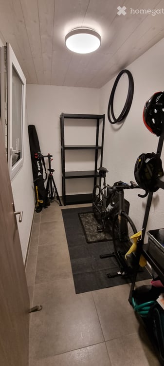 Appartement de 5.5 Pièces en triplex à Valangin 12