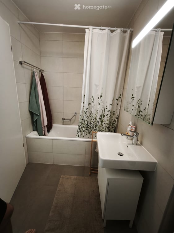 REPRISE DE BAIL / LEASE TAKEOVER  RENENS- Appartement 5