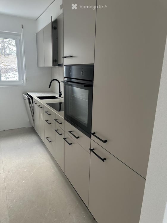 Appartement neuf 3.5, proche gare, lumineux avec balcon 3