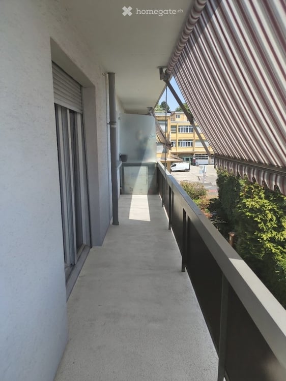 Studio lumineux avec balcon à Crissier 5