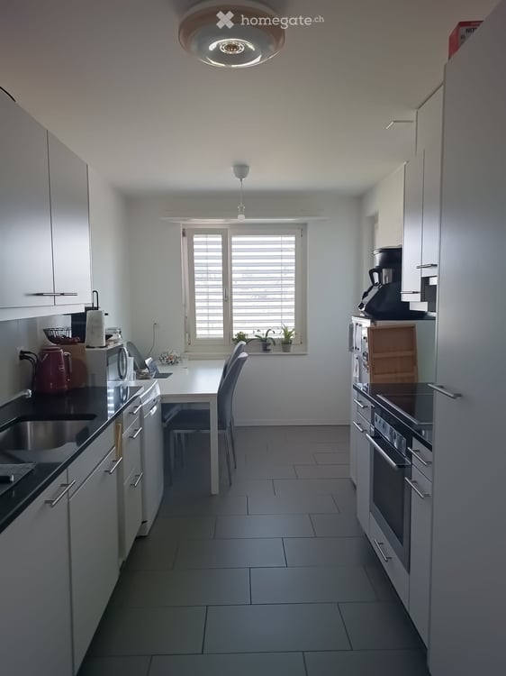 Appartement de 2,5 pièces avec balcon vitré 4