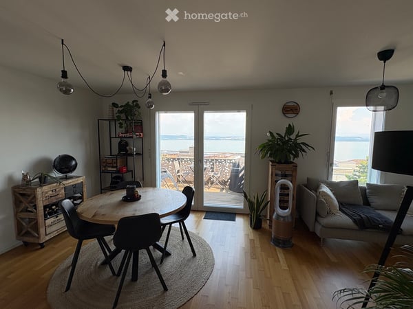 À remettre  Superbe 2.5 pièces avec vue sur le lac 3