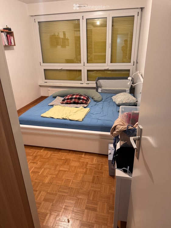 5p 88m2 6e étage 2500chf + 250 parking Servette dès 1 août 3
