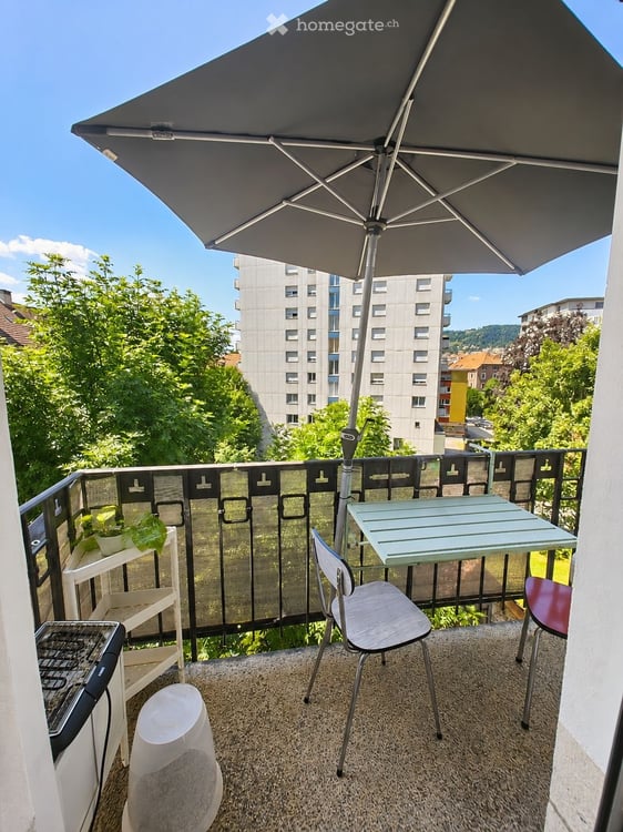 Appartement spacieux avec balcon 2