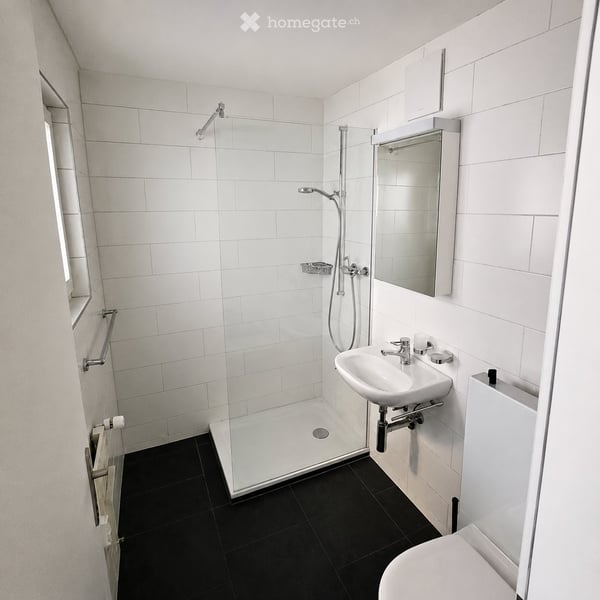 1 Z-Wohnung mit BalkonFrauenfeld, ab 01.09.2026, CHF 990.- 3