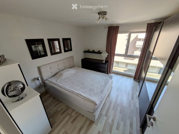 3.5 pièces de 82 m² avec grand espace de vie et balcon sud 2