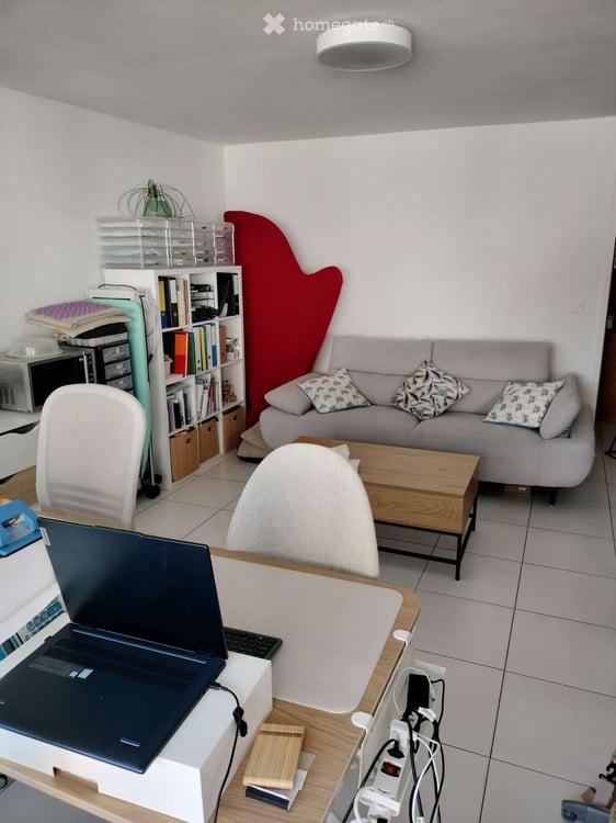 À louer  Beau 2,5 pièces avec grand balcon et place de parc 2