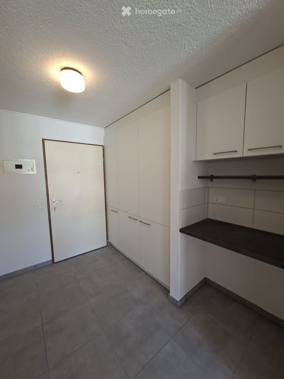 Bel appartement de 2 pièces avec 2 balcons à Reconvilier 4