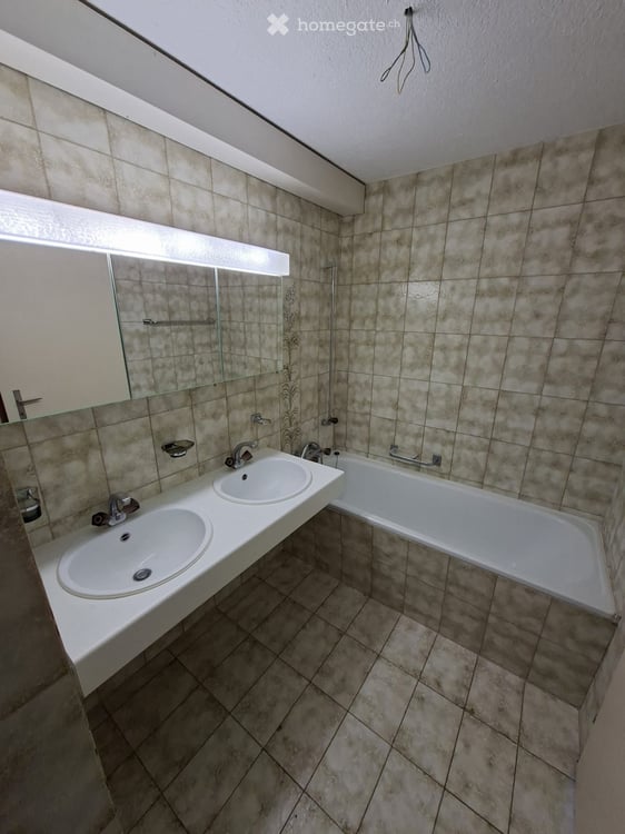 Bel appartement de 2 pièces avec 2 balcons à Reconvilier 5