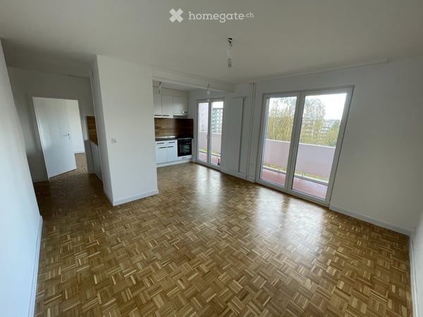 Appartement 2.5 p. entièrement rénové confortablement. 4