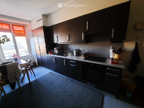 Chambre à sous-louer dans appartement spacieux et charmant 3