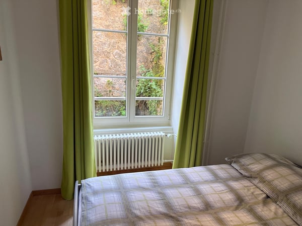 Chambre à louer, Centre-ville de Neuchâtel Femmes uniquement 1