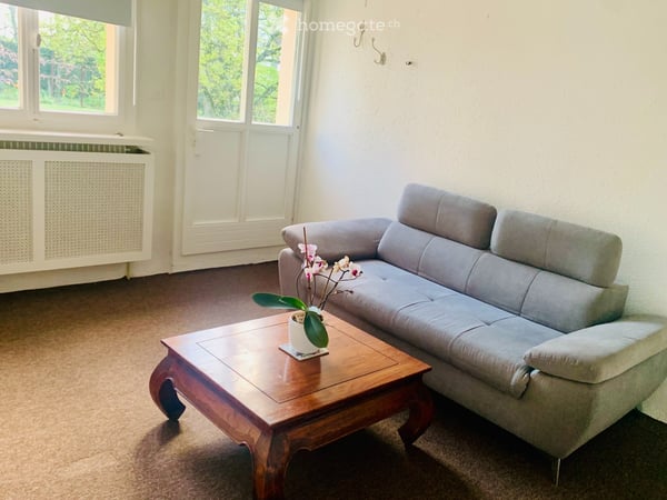 2 rooms studio in stunning estate very close to lake 5