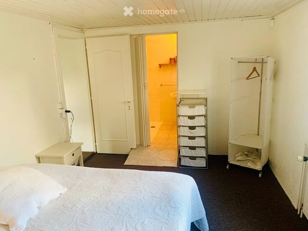 2 rooms studio in stunning estate very close to lake 3