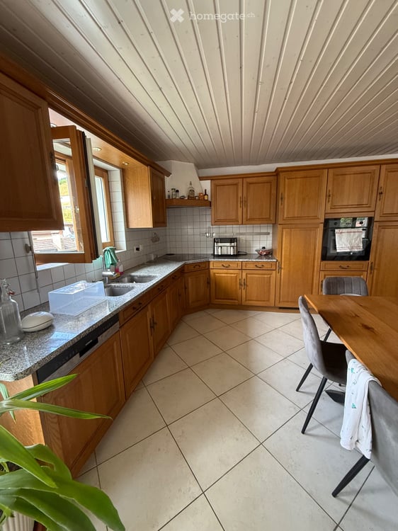 Grand appartement 5,5 pièces à Travers (NE) 2