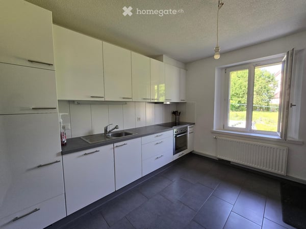 Appartement 3.5pces avec jardin commun, CHF 1'440.- CC 3