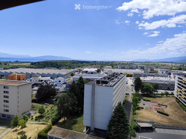 Lumineux appartement de 3 pièces avec vue et balcon à Nyon 4