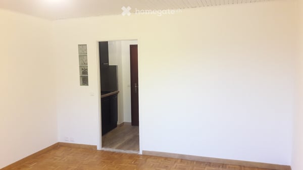 Studio 27 m2 à louer à Arzier, 3 min. de la gare, 990.-- 2