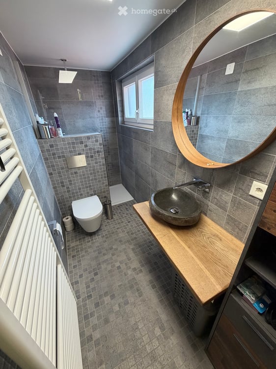 À louer maison de 200 m² au centre de Courtételle 5