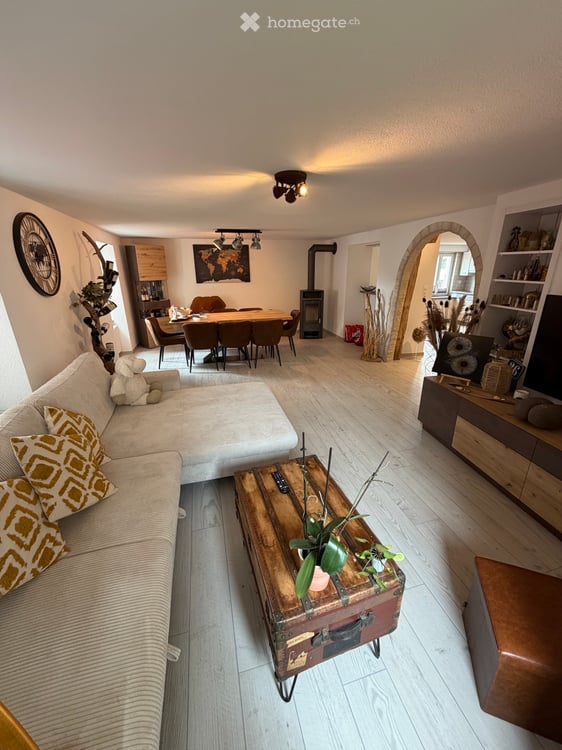 À louer maison de 200 m² au centre de Courtételle 2