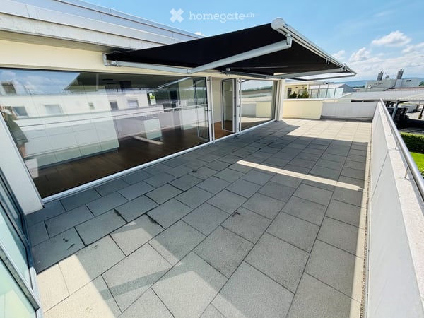 3.5-Zimmer-Attikawohnung  Terrasse 71m2,  ab 01.09.2026 1