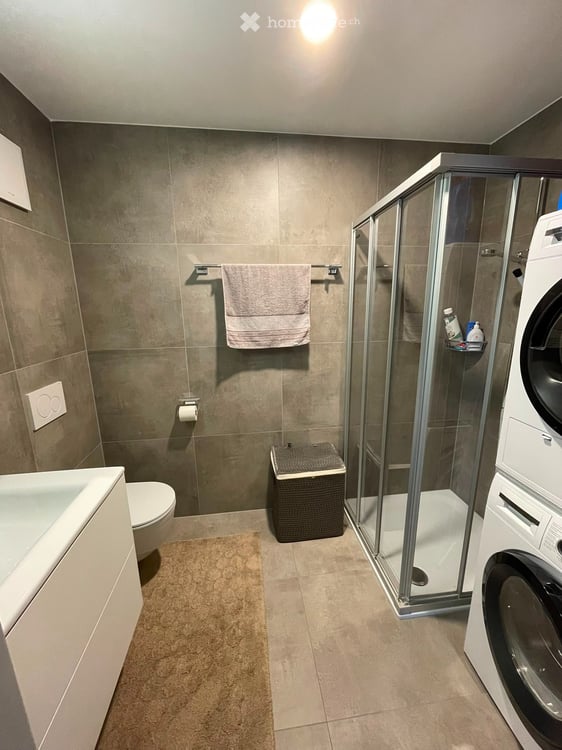 Reprise de bail à Châtel-St-Denis  1.5 pièces (130 m²) 3