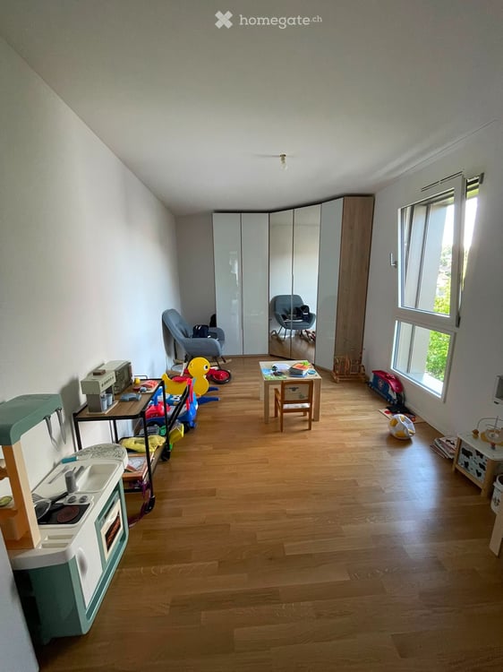 Reprise de bail à Châtel-St-Denis  1.5 pièces (130 m²) 5