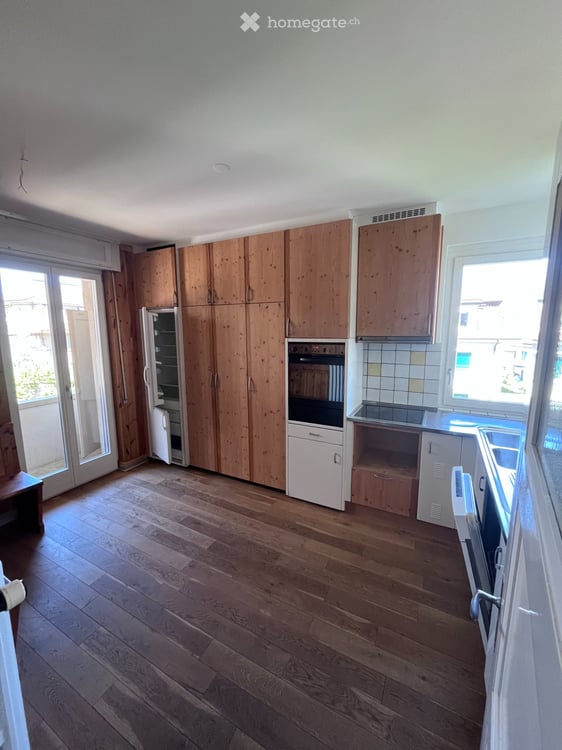 Bel appartement 4 pièces avec parquet et cachet 3