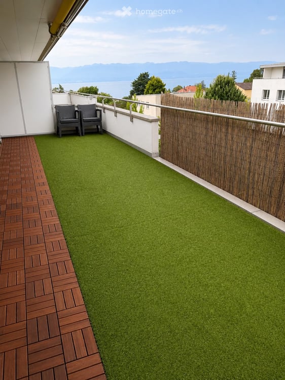 Attique 3 pièces  avec grande terrasse et vue sur le lac 1