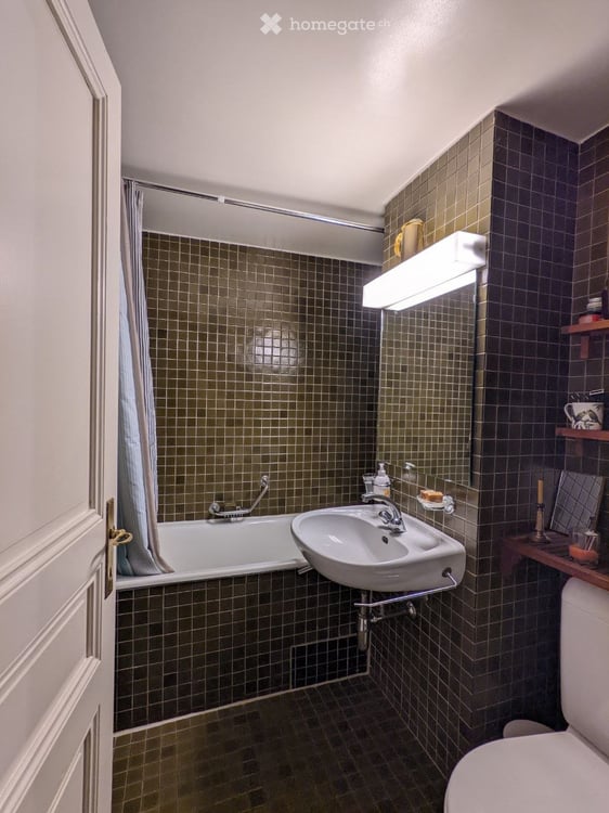 Belle chambre vieille ville Genève 4