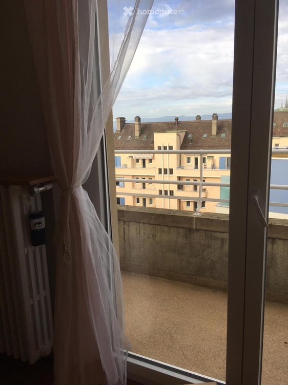 Chambre à sous louer ( fiile uniquement) 1