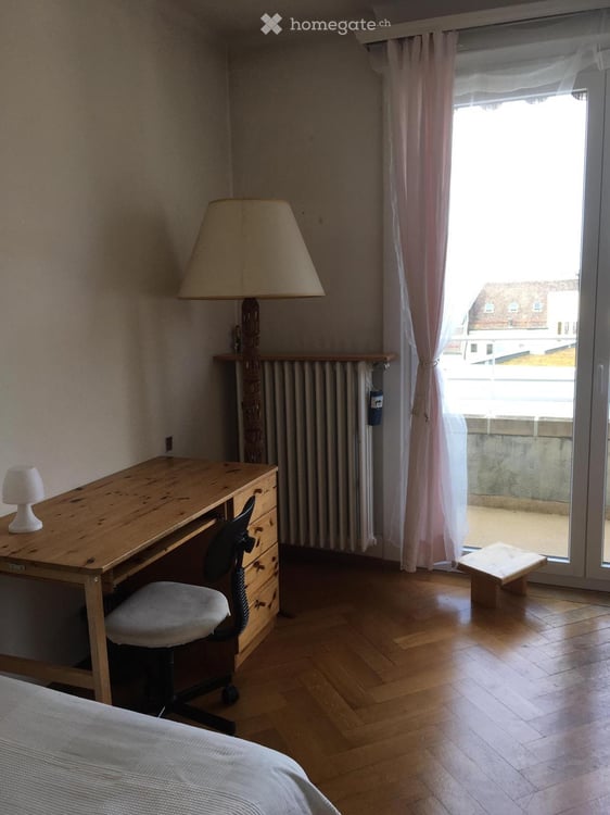 Chambre à sous louer ( fiile uniquement) 5