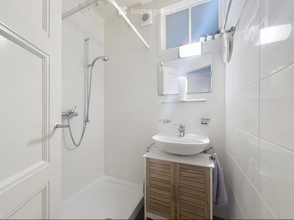 1 pièces idéalement situé en sous-location 4