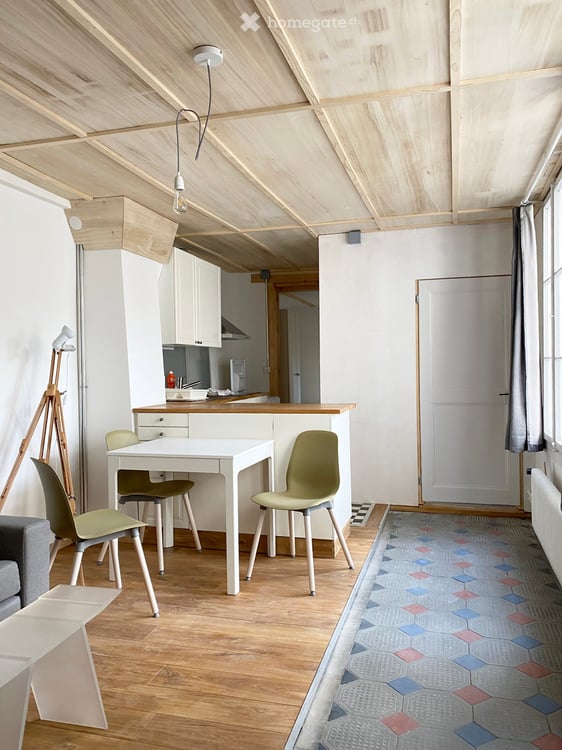 2 pièces (meublé) avec loggia et jardin dans le Bourg 1