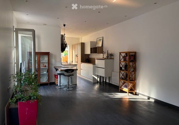 Maison Atypique de 51 m2 +11 m2 de dépendance/Piscine/Garage 1