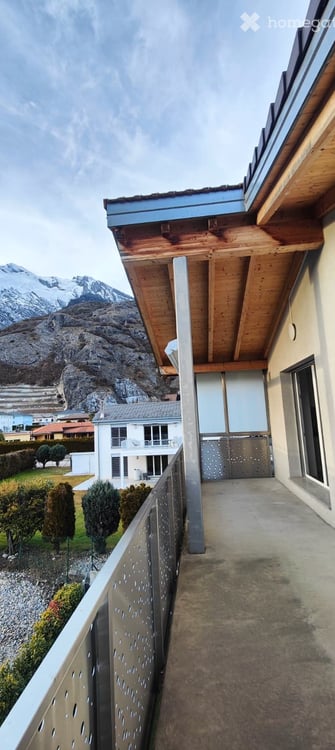 Appartement en attique de 3.5 pièces à Vétroz 1