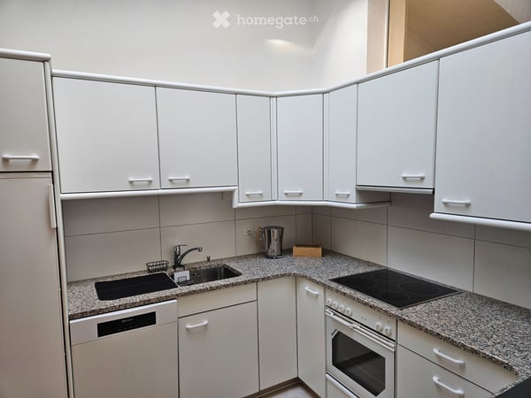 Appartement meublé Sion à Louer - 75m2, Veranda et Mezzanine 3