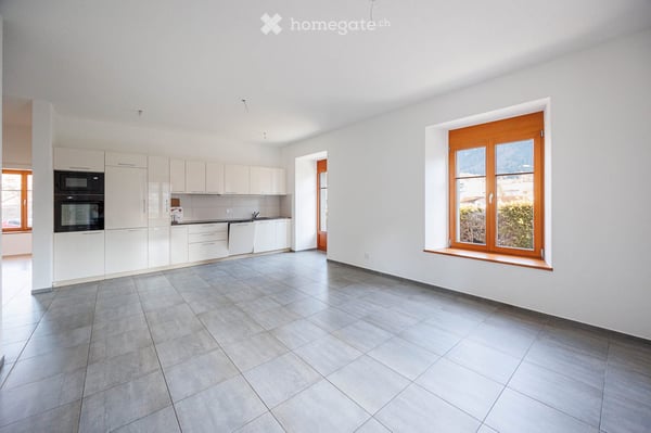 Appartement à louer 4.5 pièces (2740 Moutier) 3