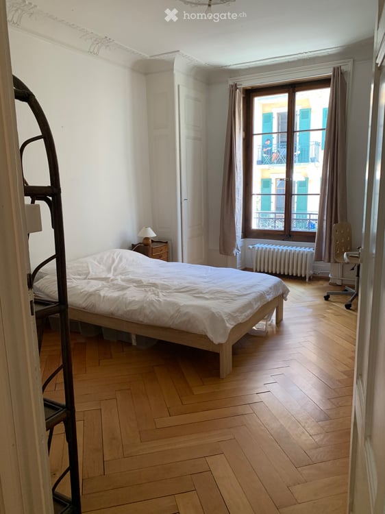 Chambre à louer aux Eaux-vives 4