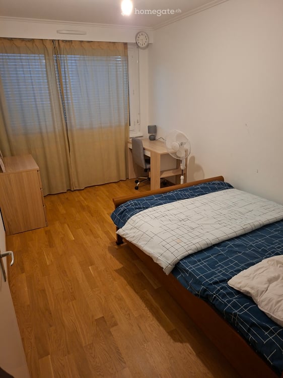 Chambre meublée 2