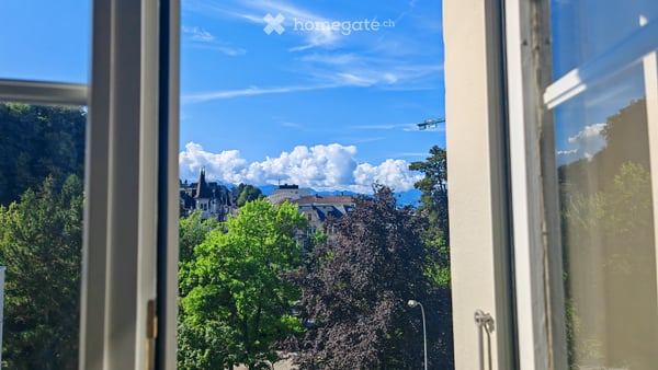 Bright room in a shared flat in central Lausanne (Riponne) 1